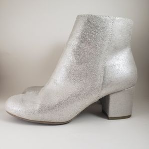 A new day silver ankle booties size 8
